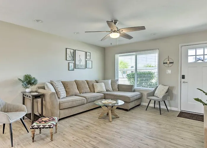 3 Mi To Asu! Snowbird Poolside Escape In Ferienhaus Tempe